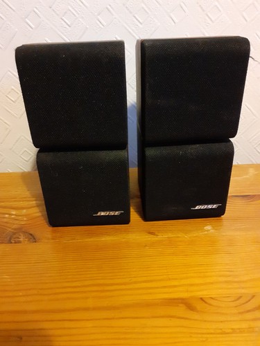 Bose black red line - line, double